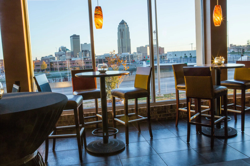 Holiday Inn Des Moines-Downtown-Mercy Campus by IHG
