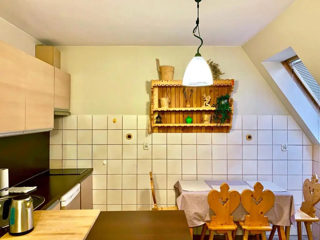 APARTAMENT GIMNAZJALNA 8a