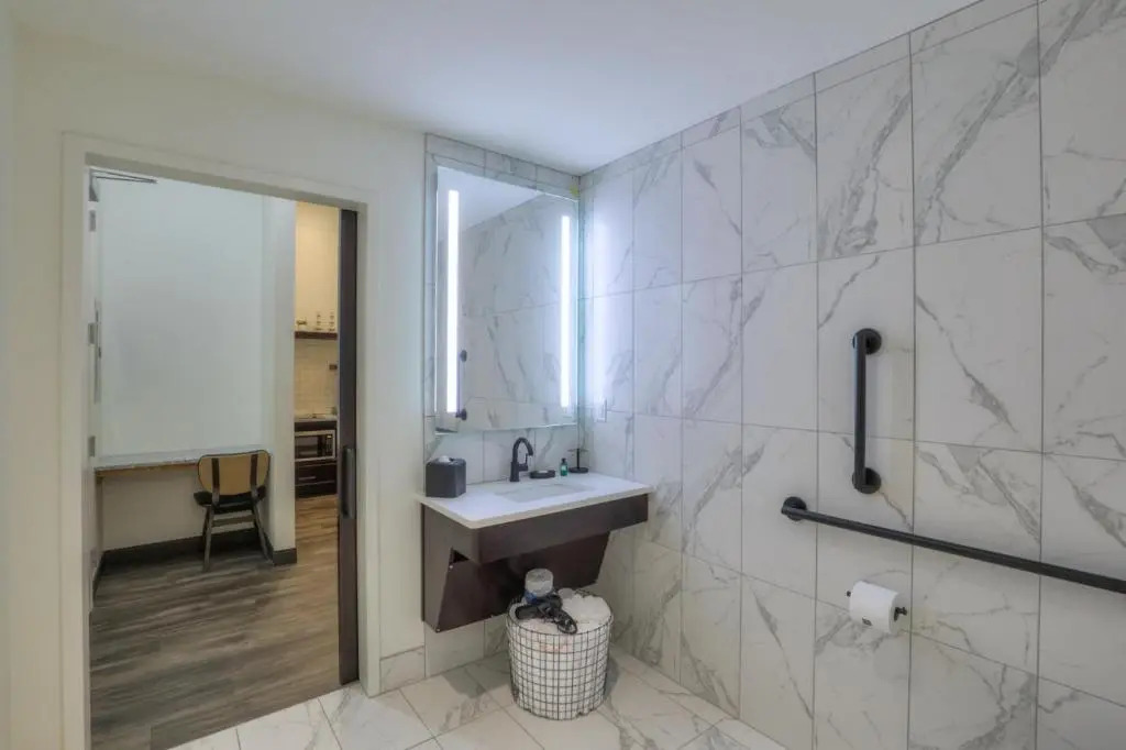 Studio 154 Hotel