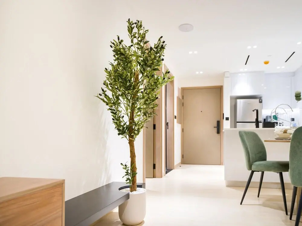 Easygo- Stylish 1bdr Binghatti Corner