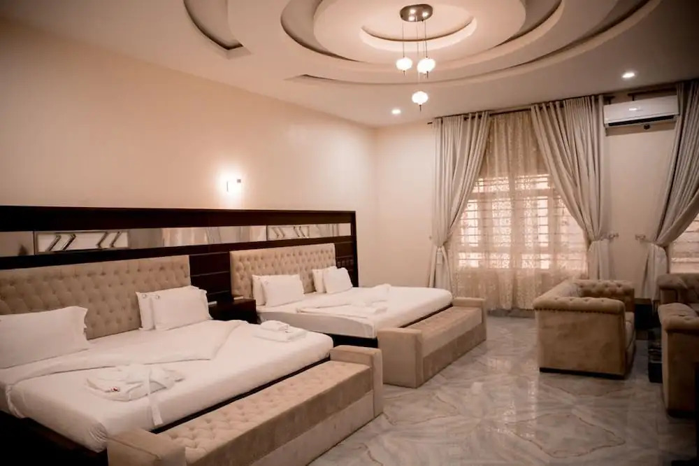 Crispan Suites And Event Center