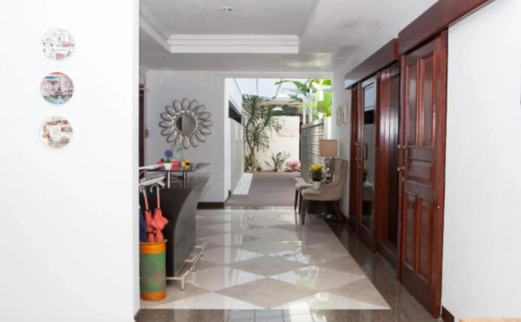 Travelers Inn Bandung