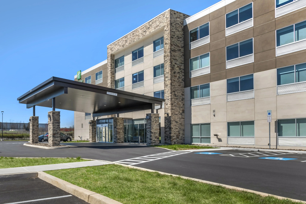 Holiday Inn Express & Suites Carlisle Southwest – I-81 by IHG