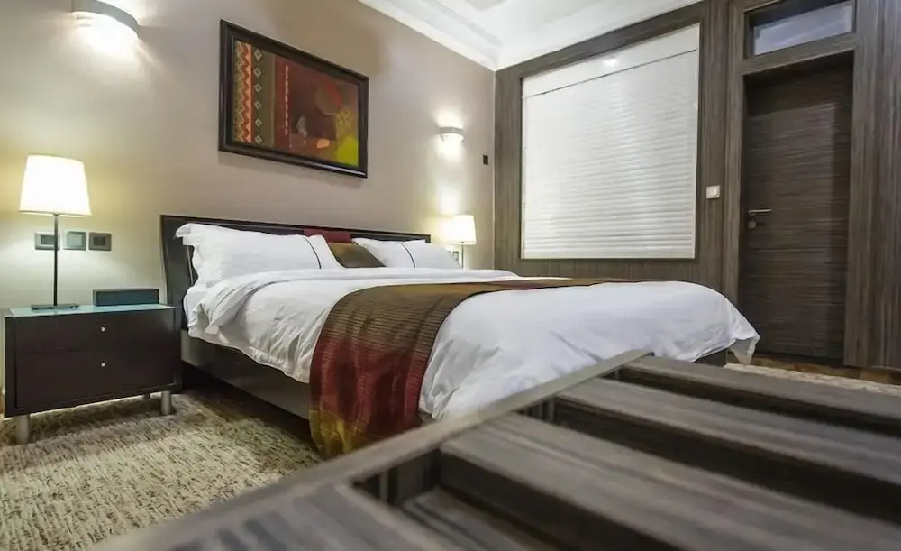 Star Diamond View Lounge and Suites