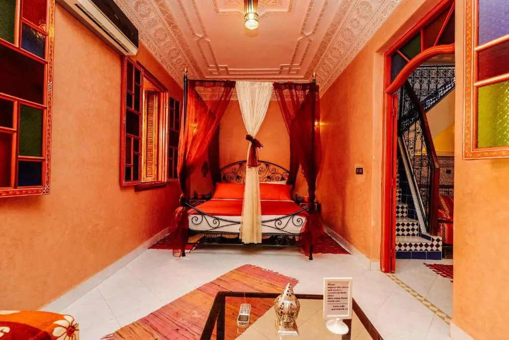 Riad For S