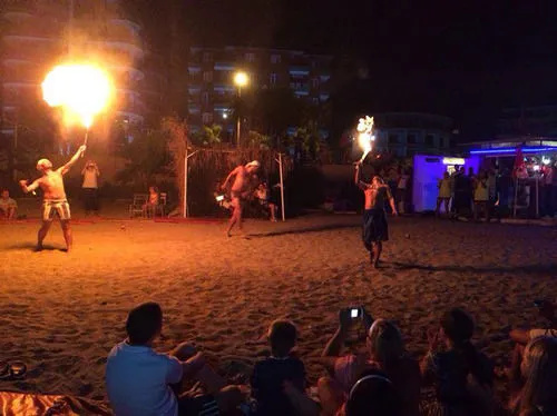 Отель Club Bayar Beach