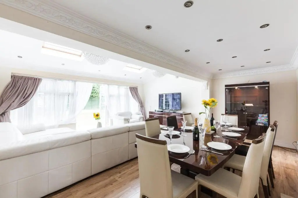 London's Best Spacious Family Home