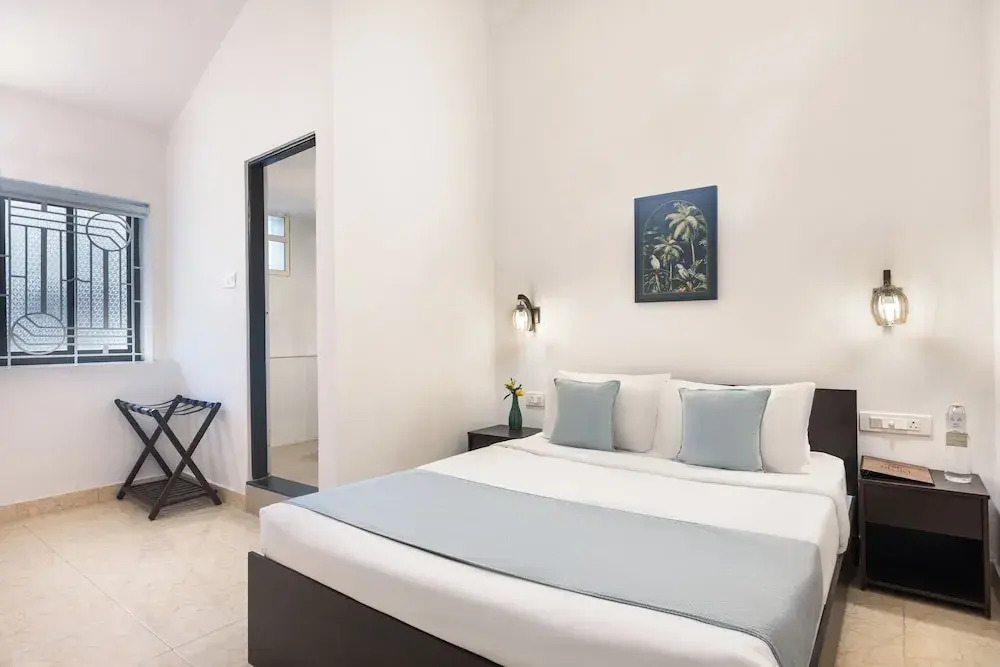 8fold by Larisa, Siolim