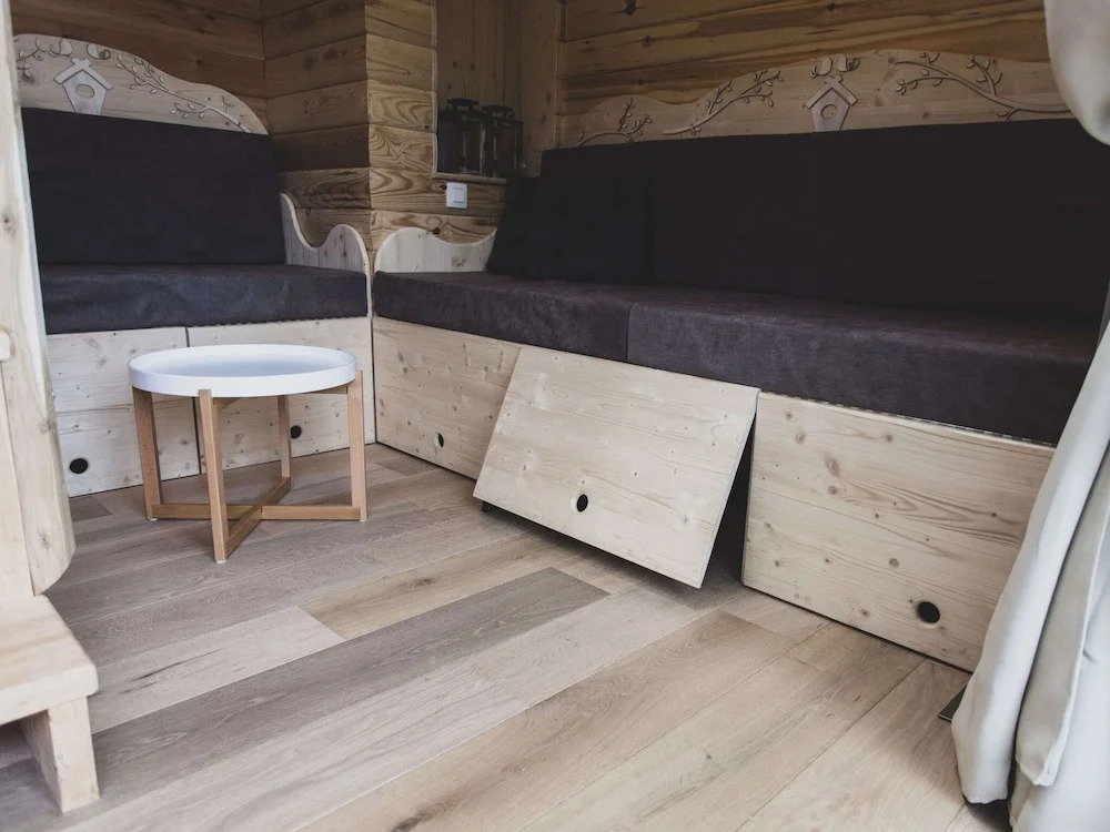 Romantic Woodland Chalet