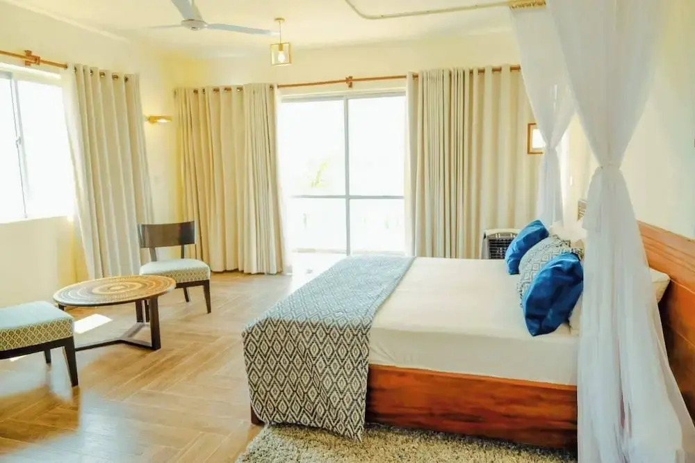 Luxurious 5-Bedroom Villa with Private Pool in Diani