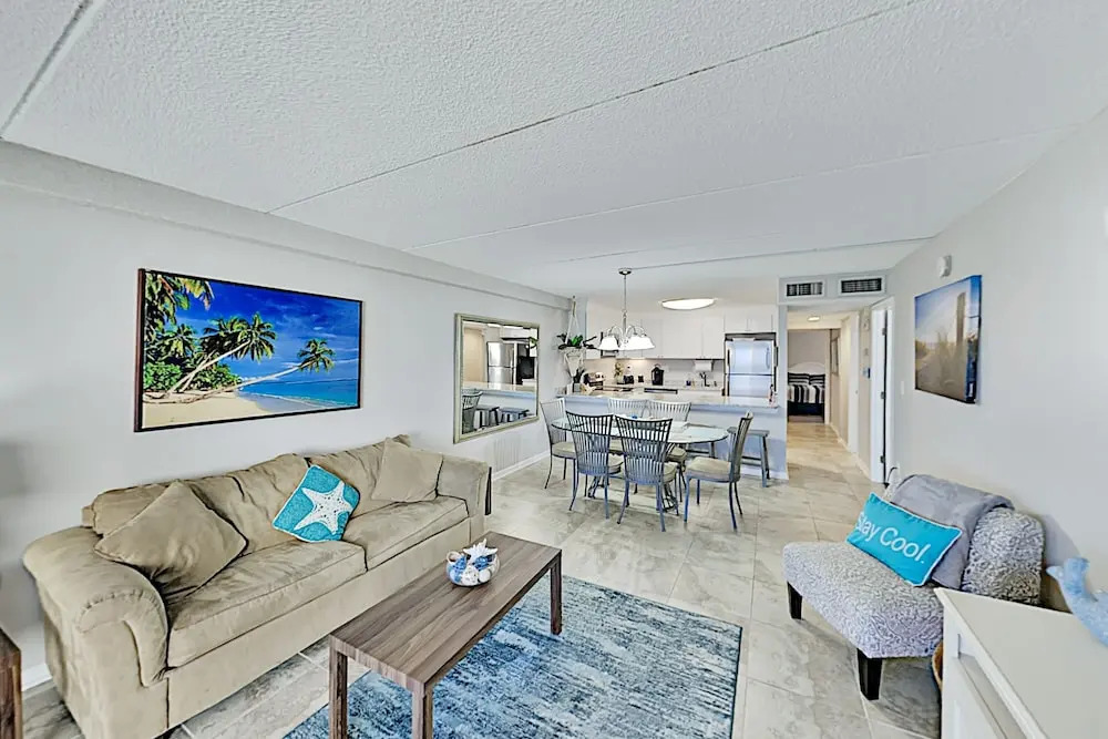 1030coas 3 Bedroom Condo