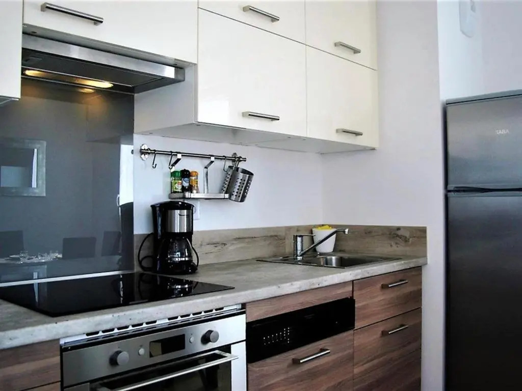 Appartement Le Lavandou, 2 pièces, 4 personnes - FR-1-251-122