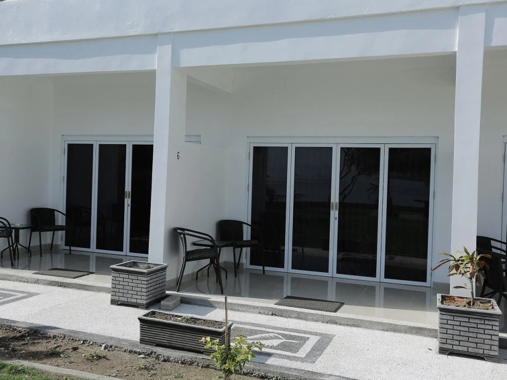 Silver Fern Beach Retreat