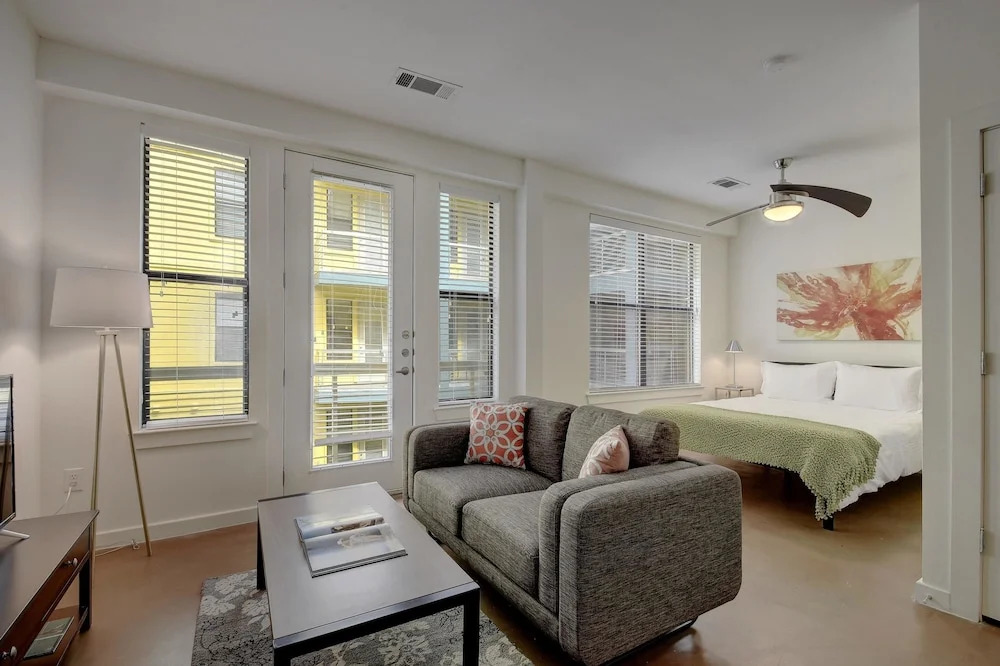 StayLo Luxe Studio in the Heart of SoCo