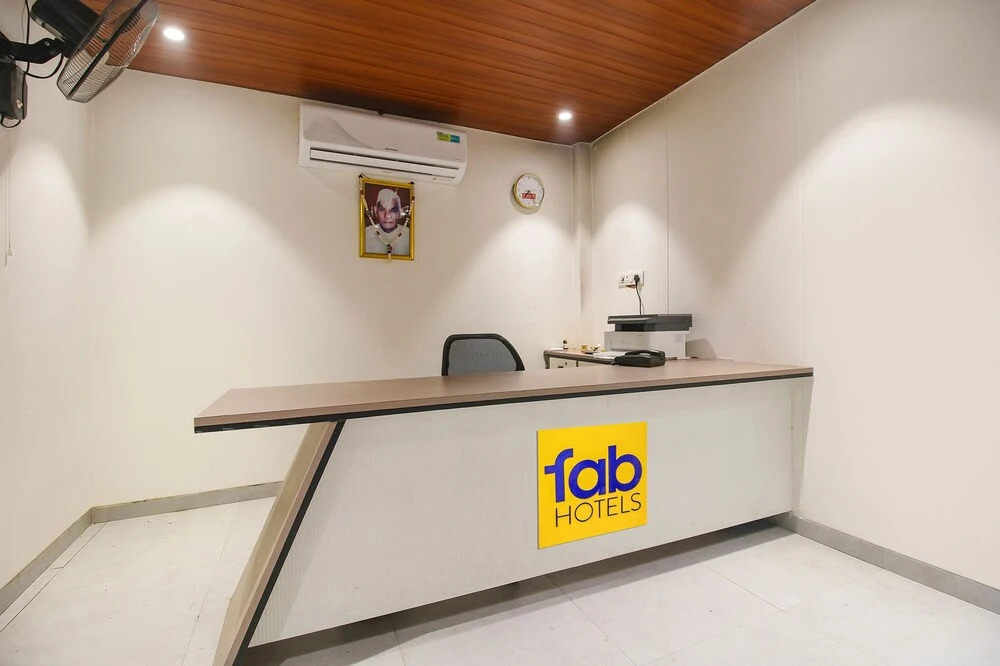 Fabhotel Sharma & Vishnu Garden