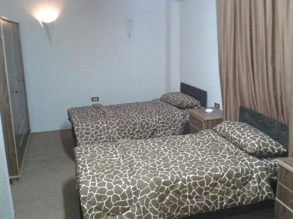 City Hotel