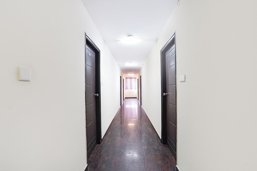 Fabhotel Akshaya Residency