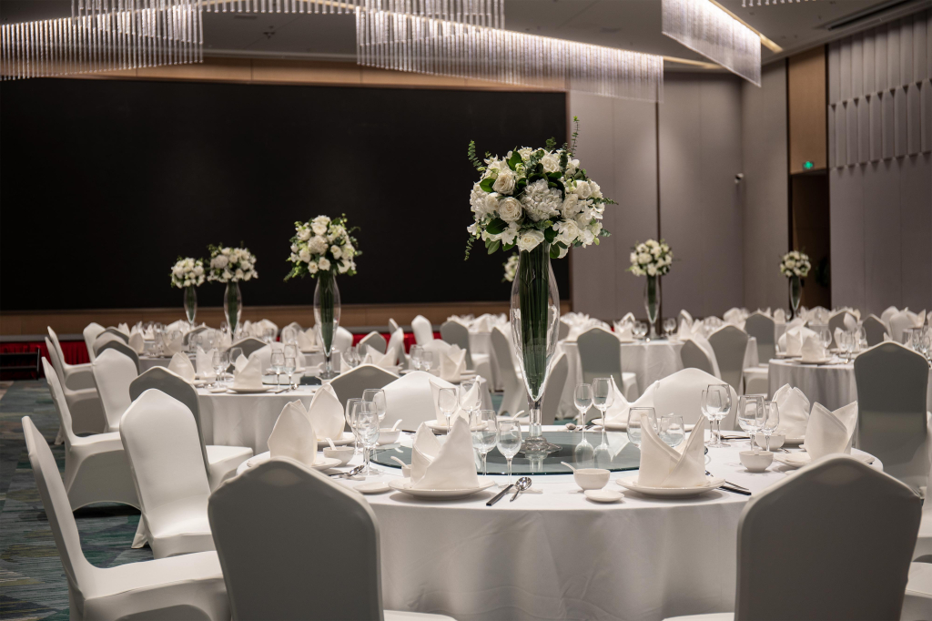 Holiday Inn Wuxi Central Station by IHG
