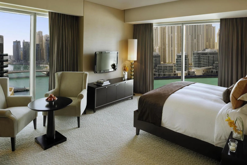 Отель JW Marriott Hotel Marina