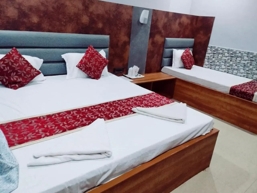 1 BR Guest house in Lakhtokia, Guwahati, by GuestHouser (39A9)