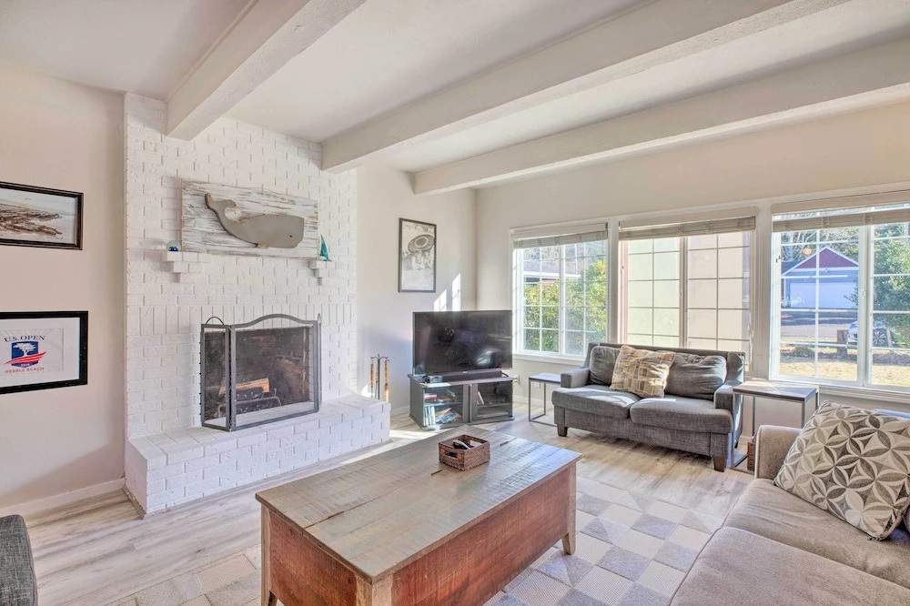 Pet-Friendly Rockaway Beach Home w/ Fire Pit