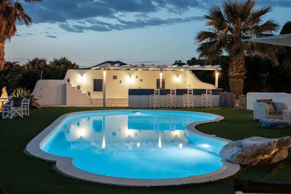 Villa Phos Paros