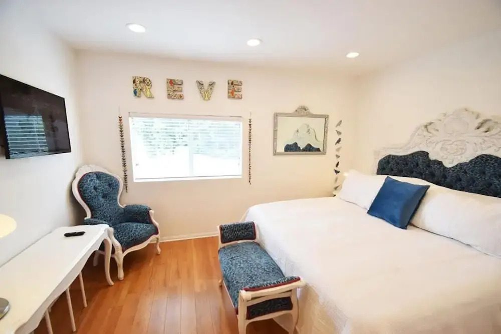 South Venice Lodge