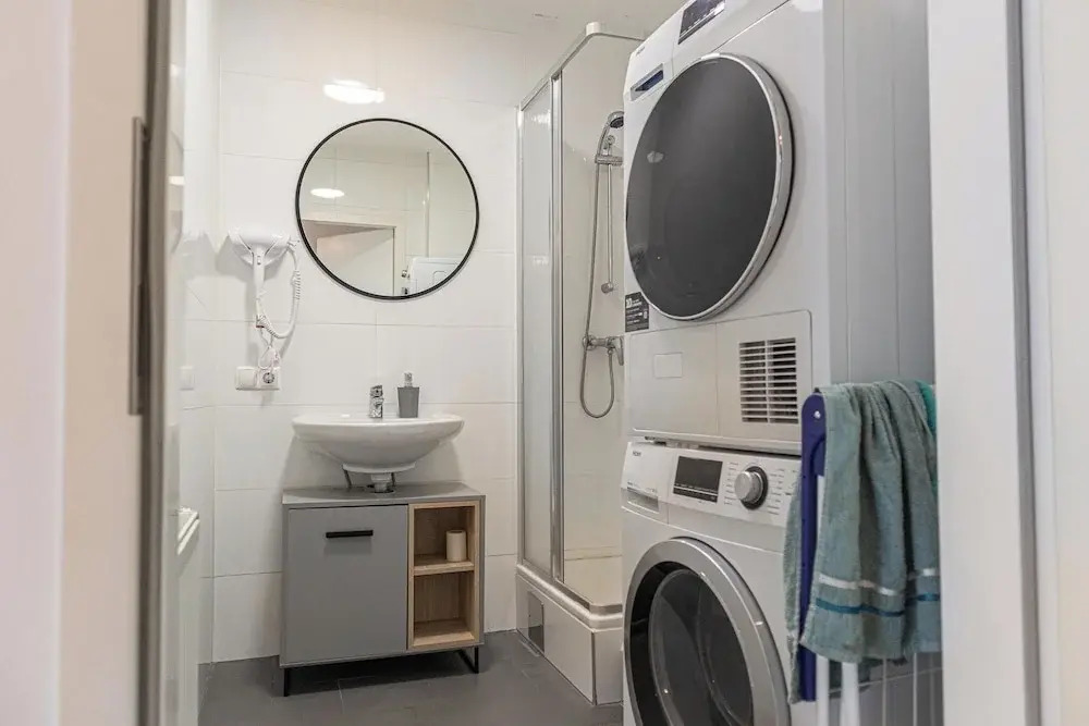 Stylish Modern 1BR 1LR Apartment Vienna