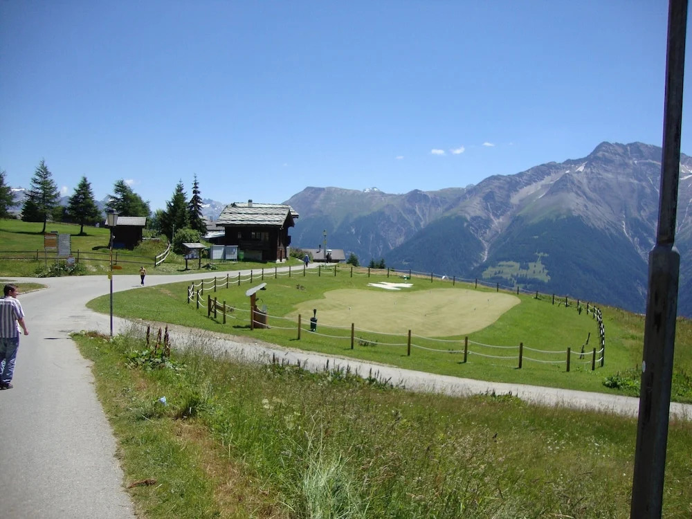 Spacious Apartment in Riederalp near Ski Trail