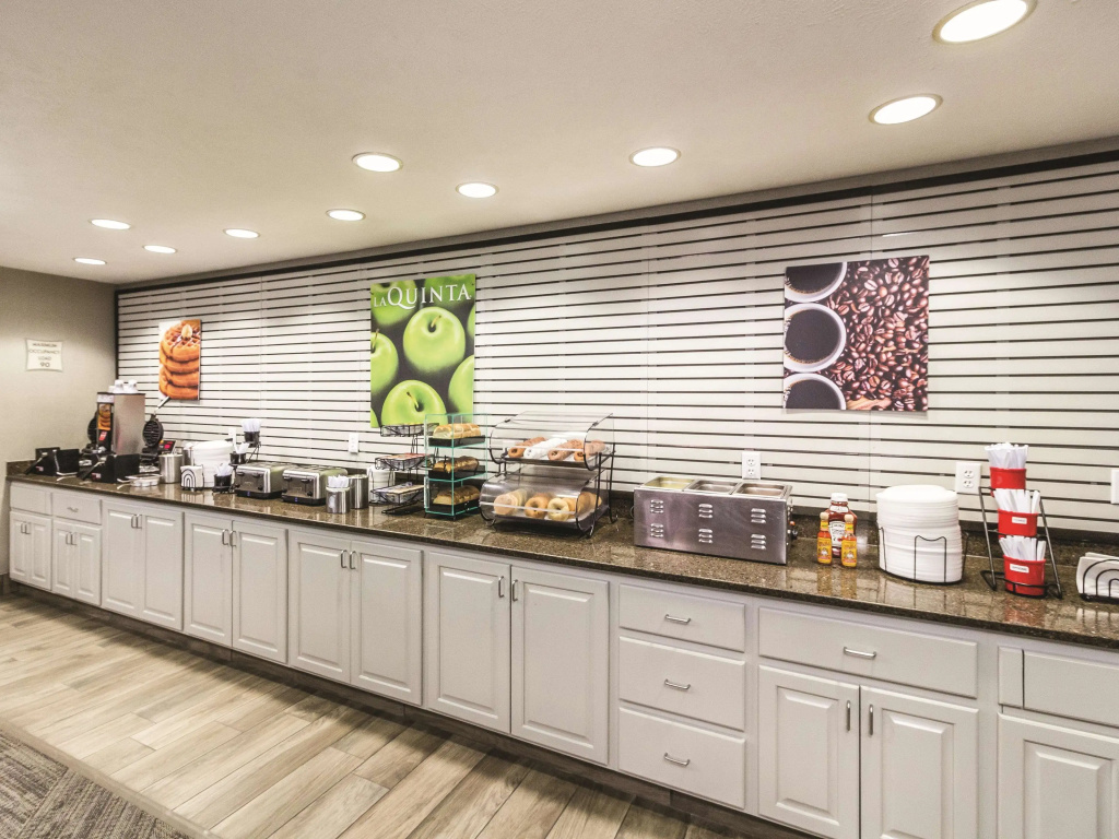 La Quinta by Wyndham Fargo-Medical Center