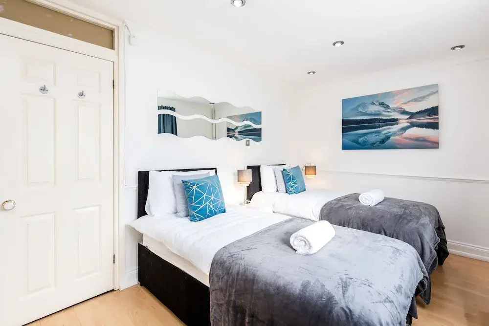 Hiikots Apartments Dagenham