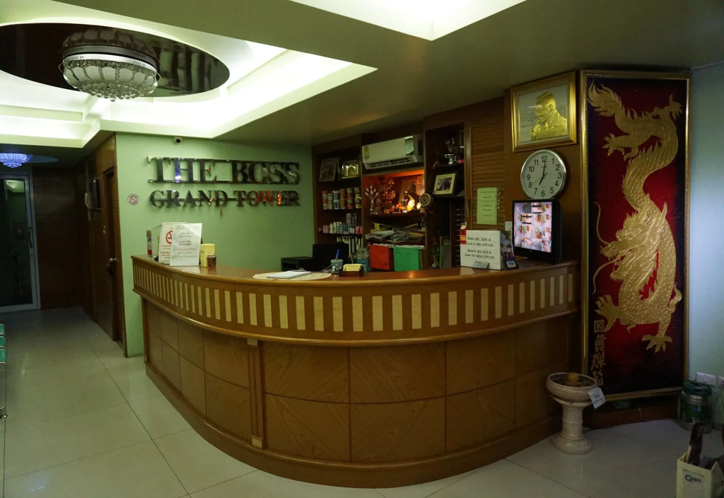 The Boss Grand Tower Hotel