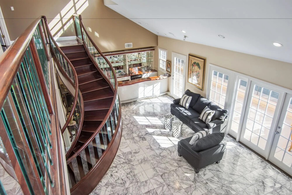 Hollywood Hills Upscale