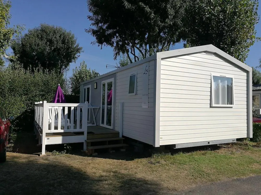 Camping Les Places Dorees