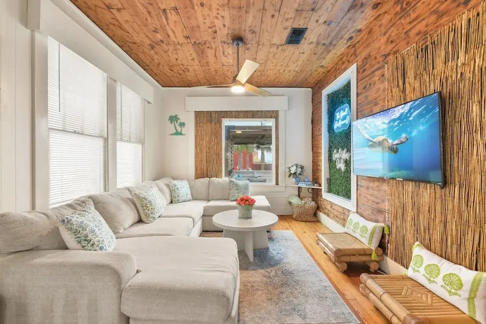 The Grand on Ave O by Ryson Vacation Rentals