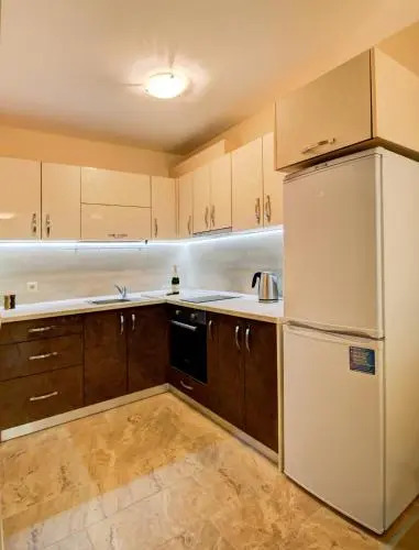 Sea Garden Apart
