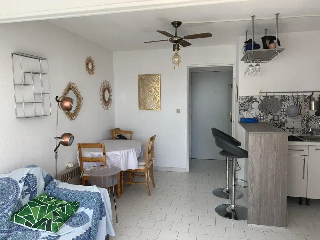 Appartement Sète, 2 pièces, 4 personnes - FR-1-338-369