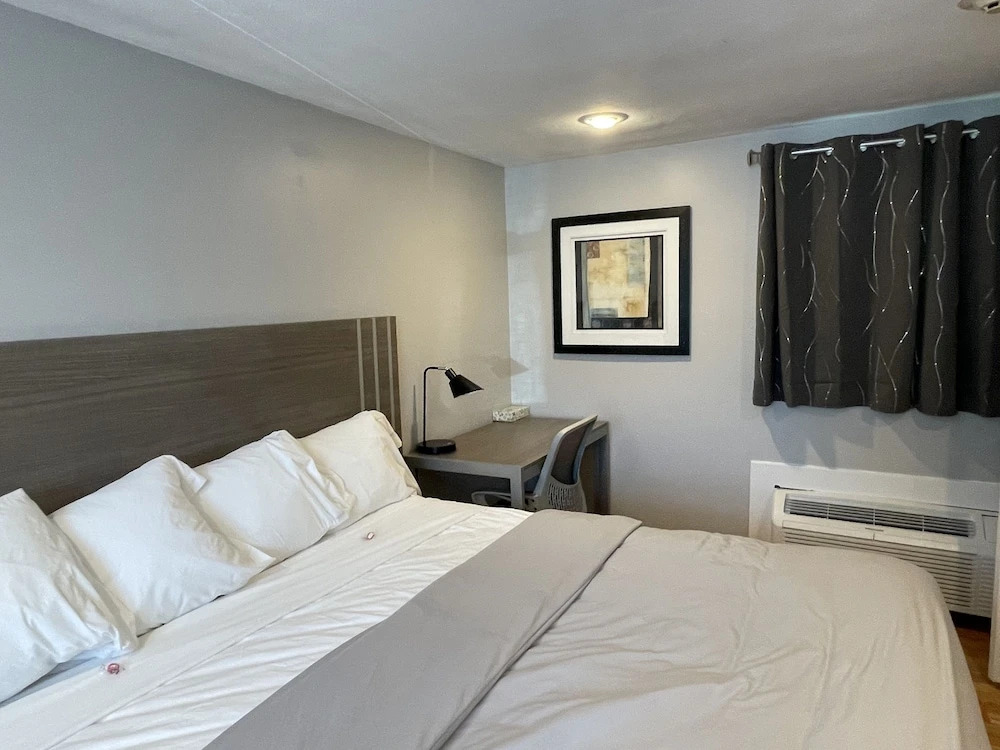 Aquastar Inn