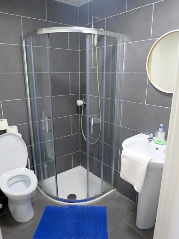 Rougey Lodge Hostel