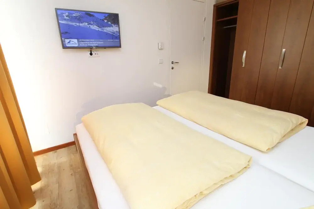 Emma Apartments- self- check -in