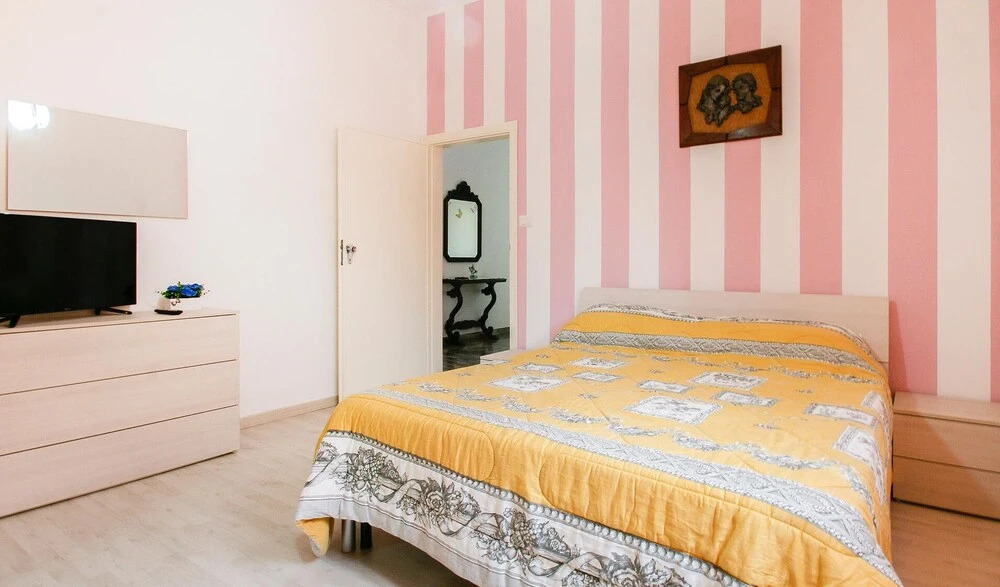 Stunning Home in Rimini With Wifi and 2 Bedrooms