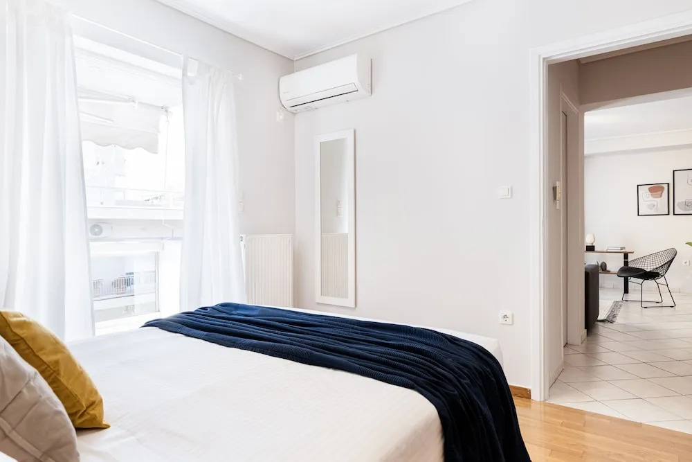Ideal 1 BR Apartment in Petralona