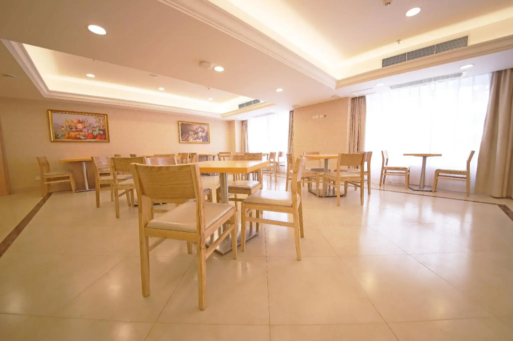 Vienna 3 Best Hotel (Xian Daminggong Fengcheng 8th Road)