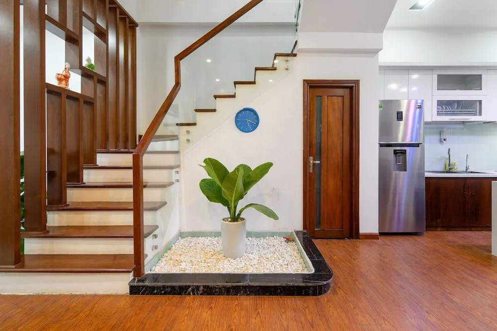 T P Luxury House