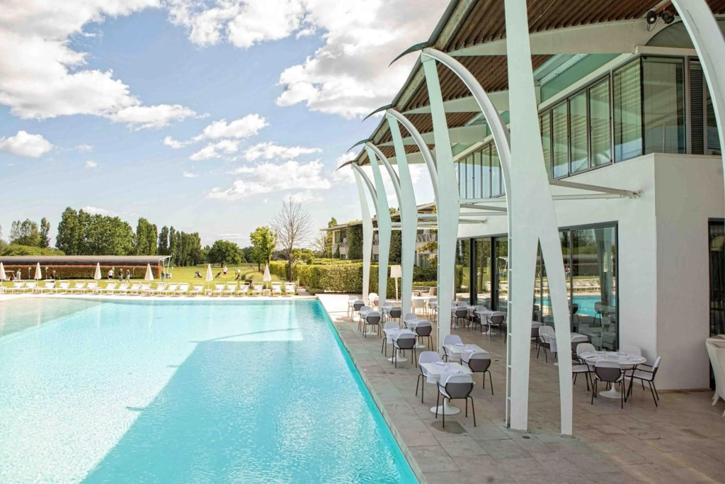 Riviera Golf Resort