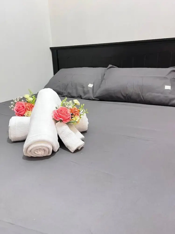 Unistay Coast Res R19 with Bal-Sunset Vw
