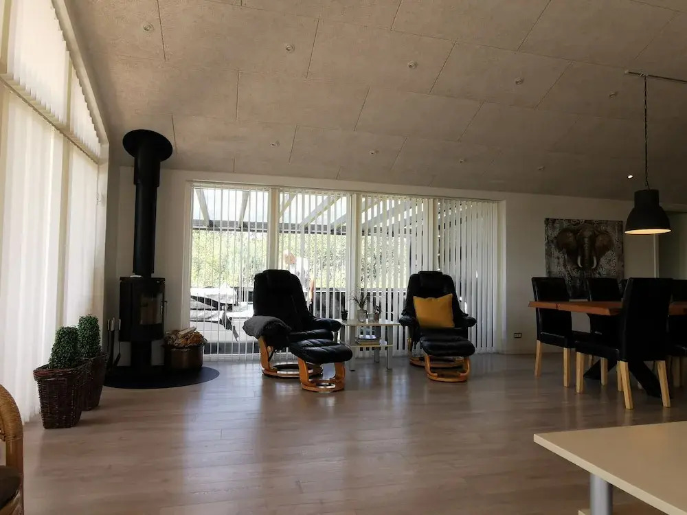 Panoramic Views and Luxurious Comfort on Læsø Island and Sleeps up to 16 Persons