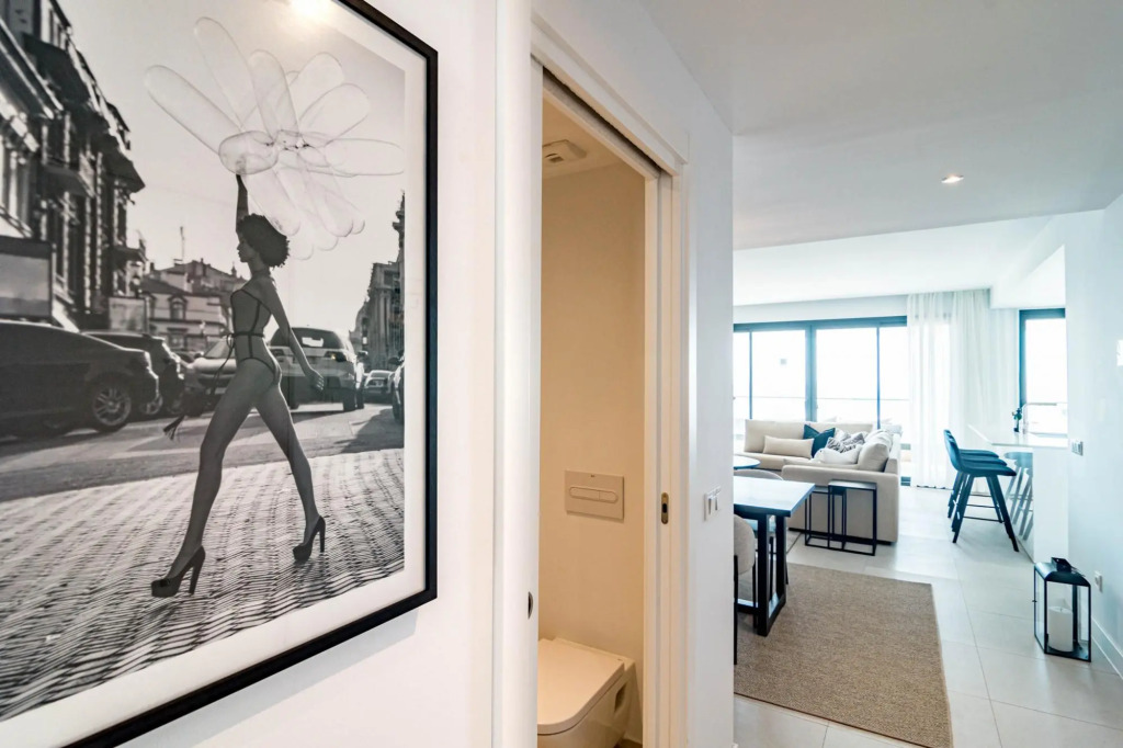 LME13.3A- Modern and luxury flat close to port