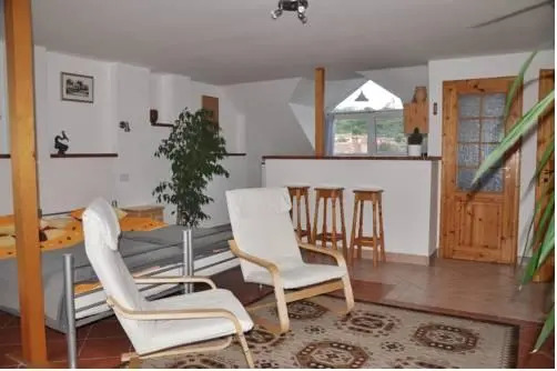 Hatház Apartman