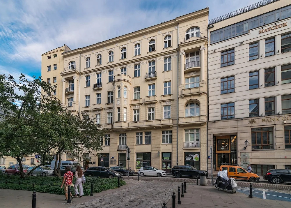 Metro Nowy Swiat Apartment